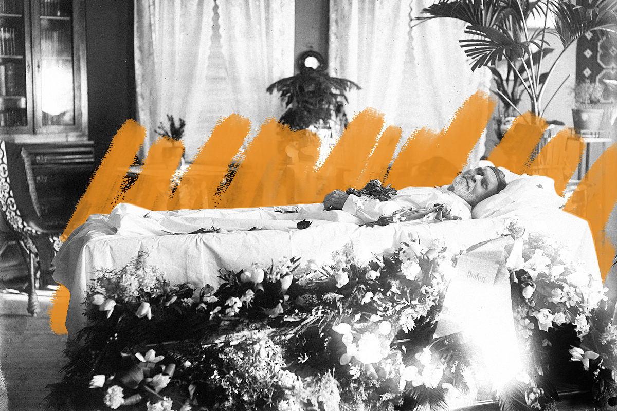 Postmortem portrait, early 1900s